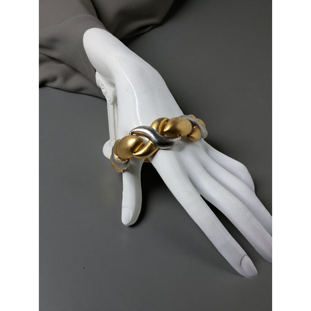 vintage Les Bernard jewelry 9" hook closure gold and silver color metal wrist br - Picture 9 of 11